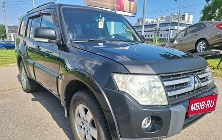 Mitsubishi Pajero IV, 2006 год, 1 049 000 рублей, 2 фотография