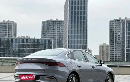 BYD Qin, 2022 год, 1 200 000 рублей, 6 фотография
