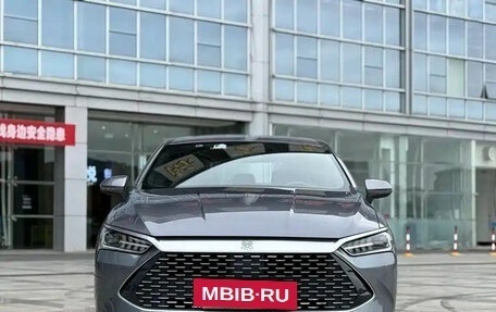 BYD Qin, 2022 год, 1 200 000 рублей, 2 фотография