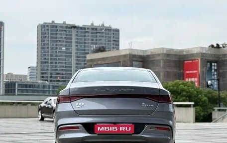 BYD Qin, 2022 год, 1 200 000 рублей, 5 фотография