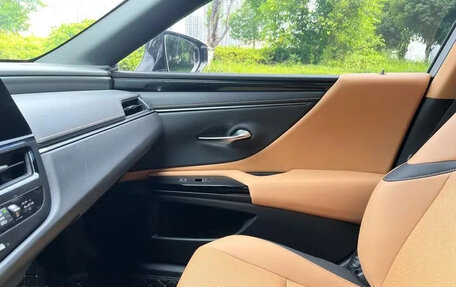 Lexus ES, 2022 год, 2 880 045 рублей, 10 фотография
