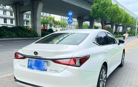 Lexus ES, 2022 год, 2 880 045 рублей, 3 фотография