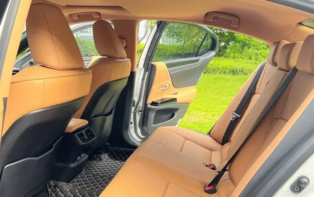 Lexus ES, 2022 год, 2 880 045 рублей, 8 фотография