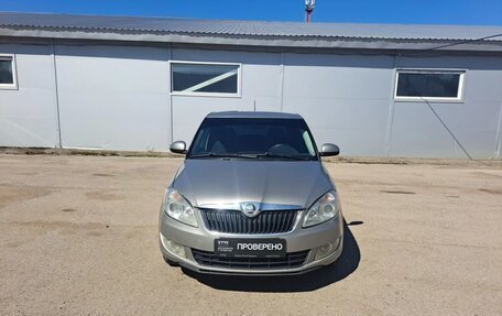 Skoda Fabia II, 2013 год, 399 000 рублей, 2 фотография