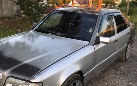 Mercedes-Benz W124, 1986 год, 210 000 рублей, 2 фотография