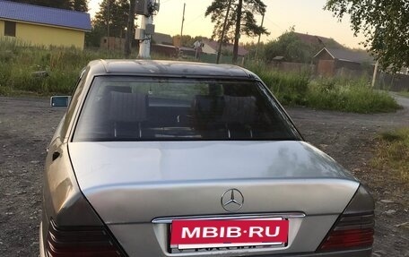 Mercedes-Benz W124, 1986 год, 210 000 рублей, 4 фотография