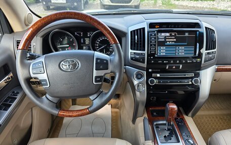 Toyota Land Cruiser 200, 2012 год, 3 250 000 рублей, 29 фотография