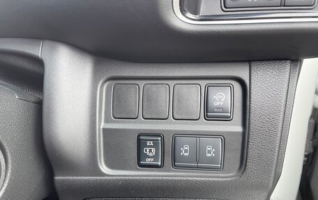 Nissan Serena IV, 2019 год, 2 225 000 рублей, 16 фотография