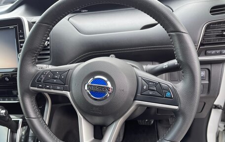 Nissan Serena IV, 2019 год, 2 225 000 рублей, 17 фотография