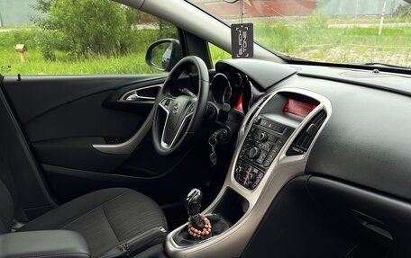 Opel Astra J, 2011 год, 680 000 рублей, 8 фотография