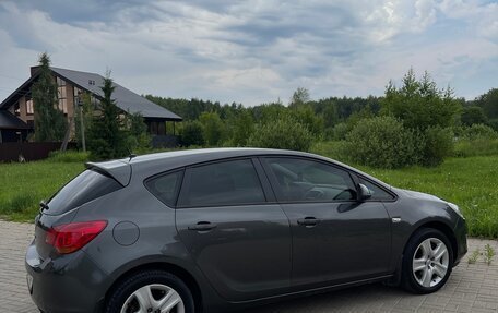 Opel Astra J, 2011 год, 680 000 рублей, 11 фотография