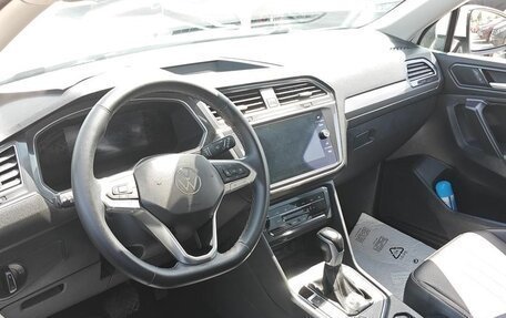 Volkswagen Tiguan II, 2022 год, 2 599 000 рублей, 6 фотография