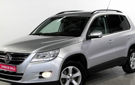 Volkswagen Tiguan I, 2010 год, 949 000 рублей, 1 фотография