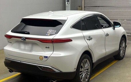 Toyota Harrier, 2022 год, 3 170 099 рублей, 3 фотография