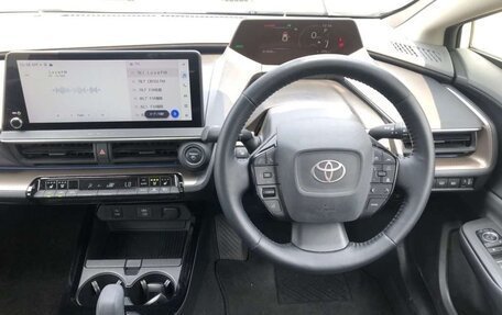 Toyota Prius IV XW50, 2023 год, 2 890 099 рублей, 5 фотография