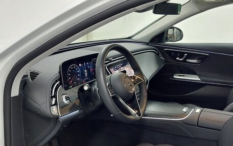 Mercedes-Benz E-Класс, 2024 год, 6 350 000 рублей, 11 фотография