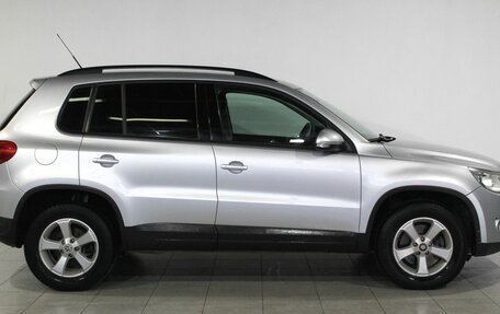 Volkswagen Tiguan I, 2010 год, 949 000 рублей, 4 фотография