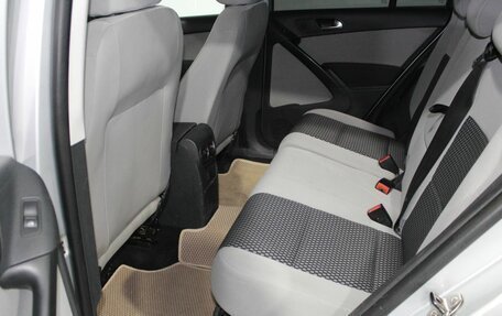 Volkswagen Tiguan I, 2010 год, 949 000 рублей, 18 фотография