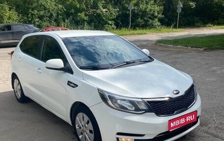 KIA Rio III рестайлинг, 2016 год, 920 000 рублей, 1 фотография