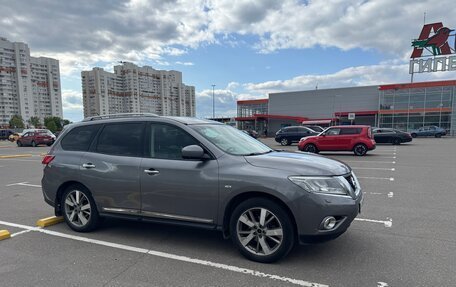 Nissan Pathfinder, 2016 год, 1 500 000 рублей, 3 фотография