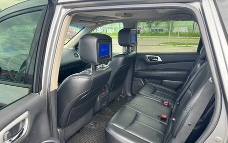 Nissan Pathfinder, 2016 год, 1 500 000 рублей, 11 фотография