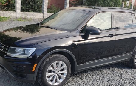 Volkswagen Tiguan II, 2020 год, 3 000 000 рублей, 2 фотография