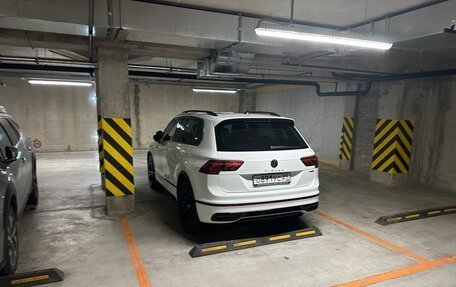 Volkswagen Tiguan II, 2021 год, 4 600 000 рублей, 3 фотография