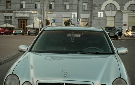 Mercedes-Benz E-Класс, 2002 год, 620 000 рублей, 4 фотография