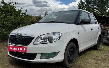 Skoda Fabia II, 2012 год, 420 000 рублей, 2 фотография