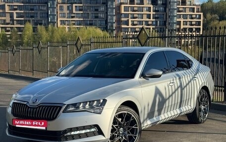 Skoda Superb III рестайлинг, 2022 год, 3 250 000 рублей, 5 фотография