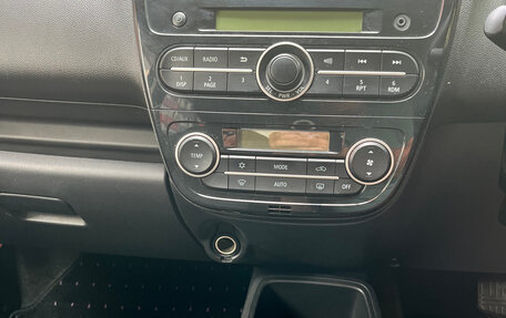 Mitsubishi Mirage VI рестайлинг, 2012 год, 750 000 рублей, 19 фотография