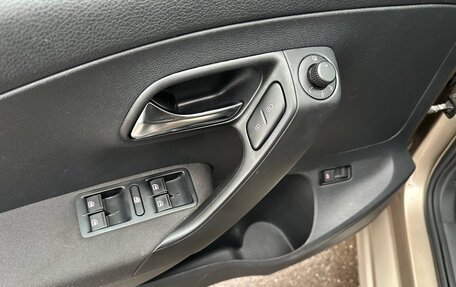 Volkswagen Polo VI (EU Market), 2015 год, 900 000 рублей, 10 фотография