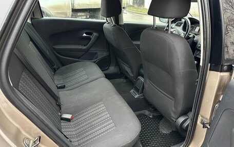 Volkswagen Polo VI (EU Market), 2015 год, 900 000 рублей, 12 фотография