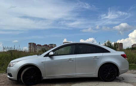 Chevrolet Cruze II, 2010 год, 630 000 рублей, 4 фотография