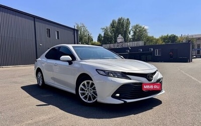 Toyota Camry, 2019 год, 2 600 000 рублей, 1 фотография