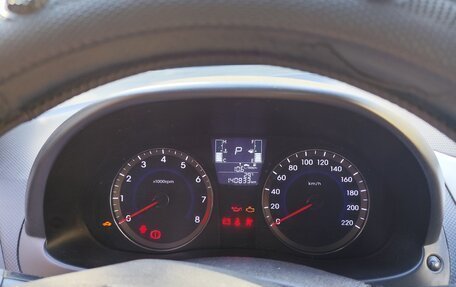 Hyundai Solaris II рестайлинг, 2014 год, 900 000 рублей, 19 фотография