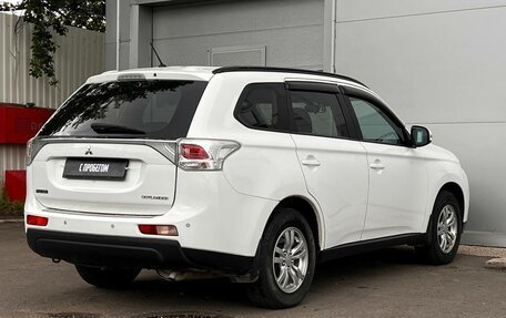 Mitsubishi Outlander III рестайлинг 3, 2013 год, 1 190 000 рублей, 6 фотография