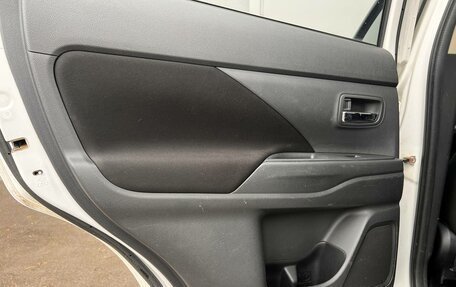 Mitsubishi Outlander III рестайлинг 3, 2013 год, 1 190 000 рублей, 15 фотография
