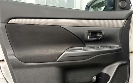 Mitsubishi Outlander III рестайлинг 3, 2013 год, 1 190 000 рублей, 16 фотография