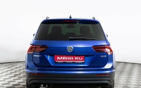 Volkswagen Tiguan II, 2019 год, 2 460 000 рублей, 6 фотография