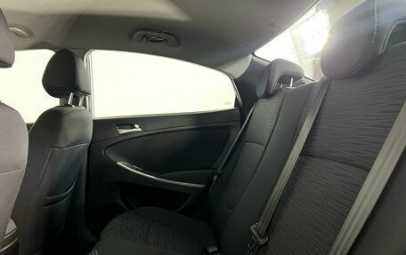 Hyundai Solaris II рестайлинг, 2015 год, 925 000 рублей, 16 фотография