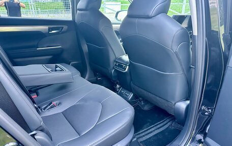 Toyota Highlander, 2025 год, 5 050 000 рублей, 16 фотография