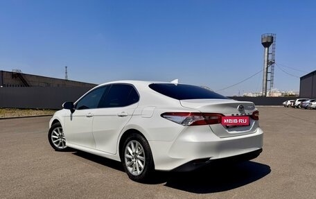 Toyota Camry, 2019 год, 2 600 000 рублей, 5 фотография