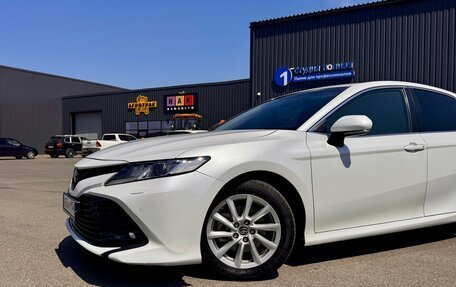 Toyota Camry, 2019 год, 2 600 000 рублей, 16 фотография