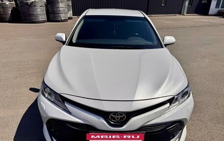 Toyota Camry, 2019 год, 2 600 000 рублей, 12 фотография