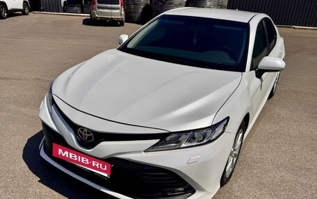 Toyota Camry, 2019 год, 2 600 000 рублей, 9 фотография