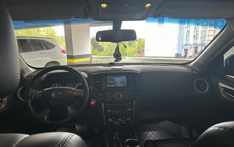 Nissan Pathfinder, 2014 год, 1 850 000 рублей, 10 фотография