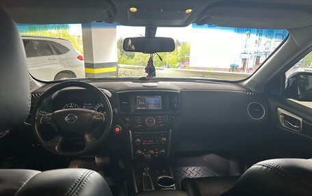 Nissan Pathfinder, 2014 год, 1 850 000 рублей, 18 фотография