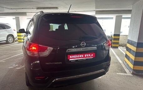 Nissan Pathfinder, 2014 год, 1 850 000 рублей, 14 фотография