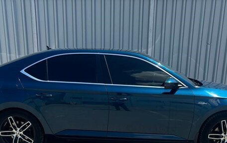 Skoda Superb III рестайлинг, 2015 год, 2 300 000 рублей, 4 фотография